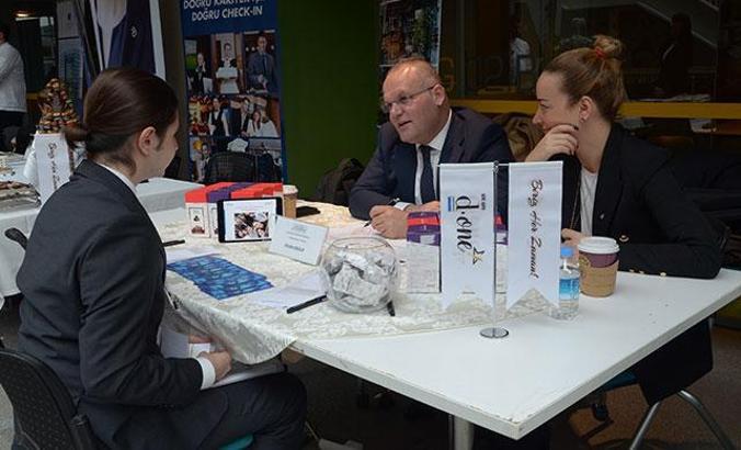 Otel ve yiyecek içecek endüstrisi öğrencilerle buluştu