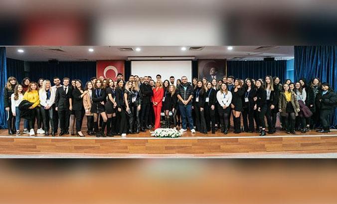 Marka temsilcileri öğrencilerle deneyimlerini paylaştı