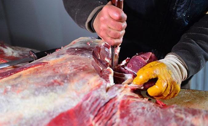 Adana'da kaçak et uyarısı: Resmi kesimden fazla tüketim var