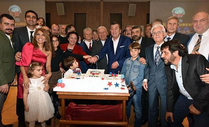 TSYD İzmir Şubesi üyeleri 2019'a veda etti