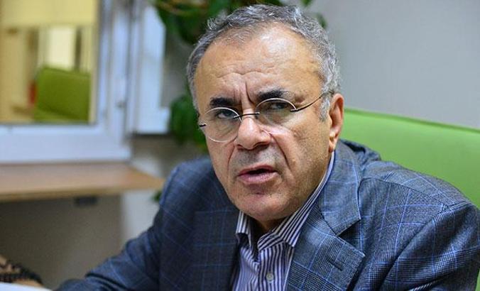 Psikiyatri servisinde bıçak çekip doktoru darbetti