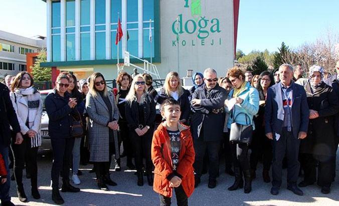 Doğa Koleji öğretmenlerine velilerden destek