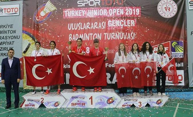Uluslararası Gençler Badminton Turnuvası sona erdi