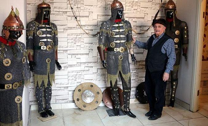 40 bin demir halka ile muhafız zırhı yapıyor