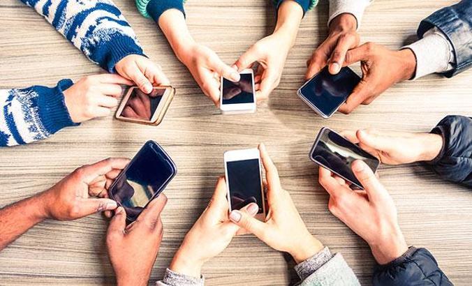 "Sosyal medya insanları daha çok strese sokuyor"