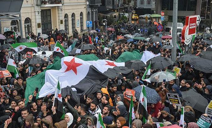 İstiklal Caddesi'nde İdlib protestosu