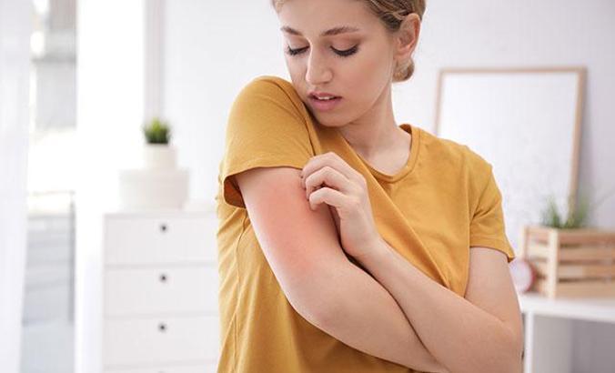 Gece artan kaşıntı uyuzun habercisi olabilir