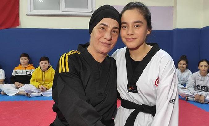 "Süper babaanne" milli sporcu torununu Dünya Şampiyonası'na hazırlıyor