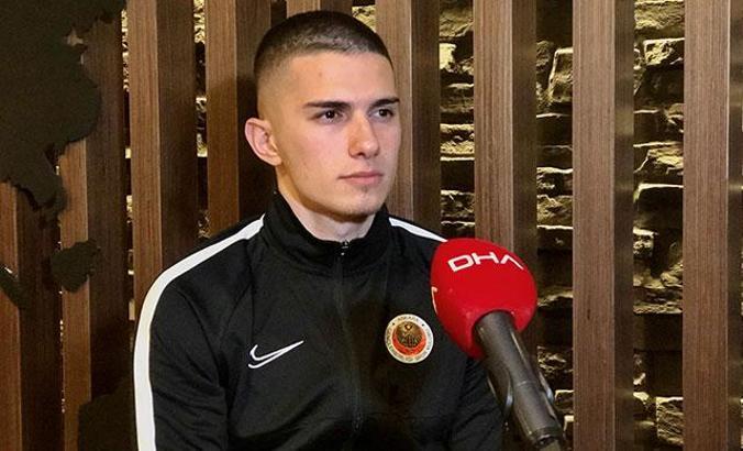 Gençlerbirliği futbolcusu Berat Özdemir: Hamza Hoca ile üstün bir performans sergiledik