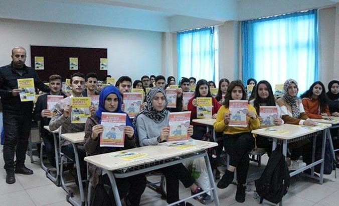 NCL hastası Ahmet'e bir destek de babasının öğrencilerinden geldi