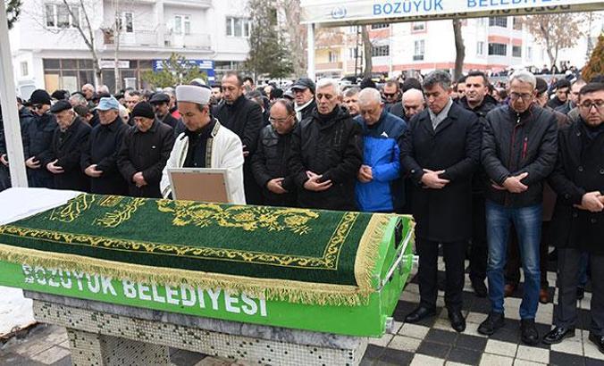 Cemre, avukatlık ruhsatı aldığı günün birinci yılında toprağa verildi