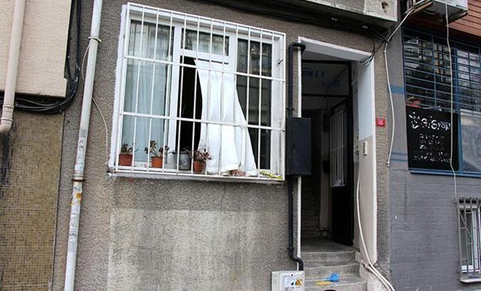 Beşiktaş'ta ölen kızının cesediyle üç gün aynı odada kaldı