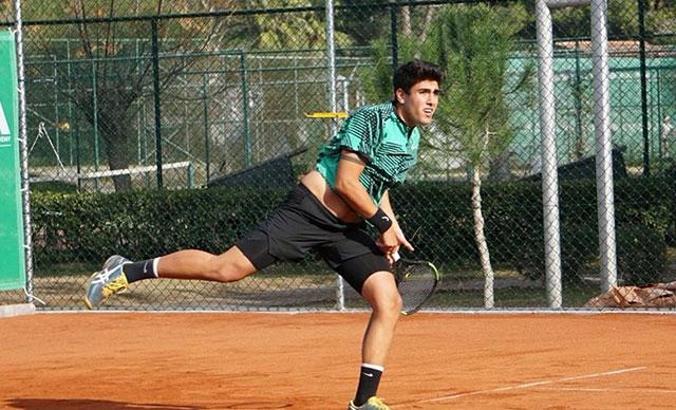 Milli tenisçi Umut Akkoyun, Antalya’da çiftlerde şampiyon