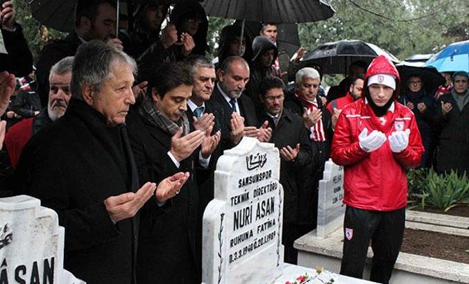 Samsunspor'dan 31 yıl önceki kazada ölenler için anma töreni