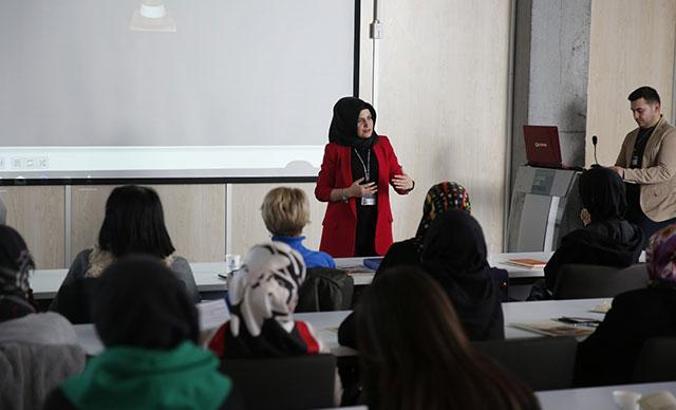 Başakşehirli kadınlara 'Mikro Kredi' eğitimi