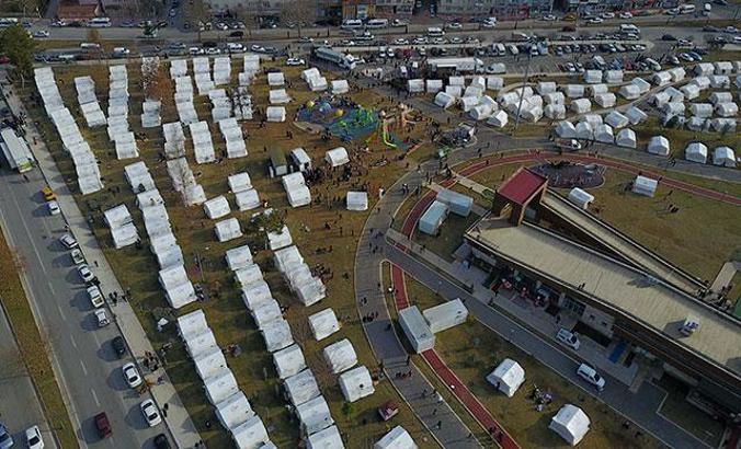 Elazığ'a depremzedeler için 10 binden fazla çadır gönderildi