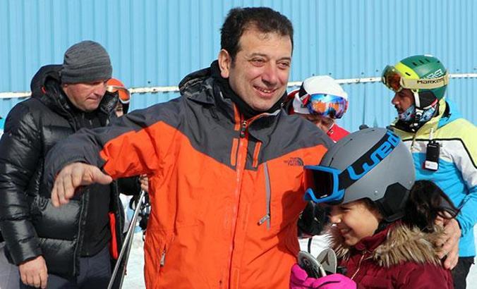 İBB Başkanı İmamoğlu ve ailesi, Palandöken'de