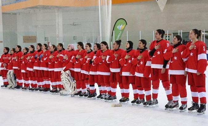 Kadın Milli Buz Hokeyi Takımı, Yeni Zelanda'yı mağlup etti