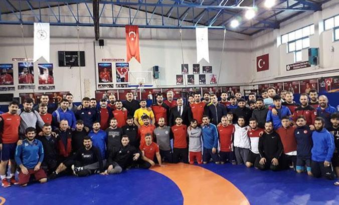 Güreş Federasyonu Başkanı Musa Aydın'ın kamp ziyaretleri sürüyor
