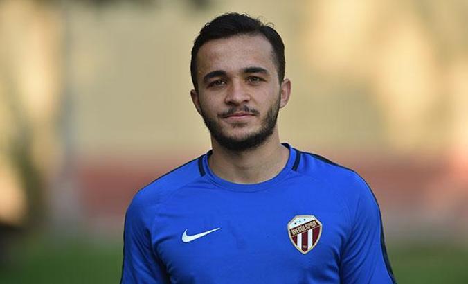 Bursaspor, Numan Bayrak'ı kadrosuna kattı