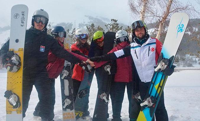 Snowboard Milli Takımı Erzurum’da kampta