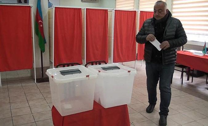 Azerbaycan'da halk sandık başında