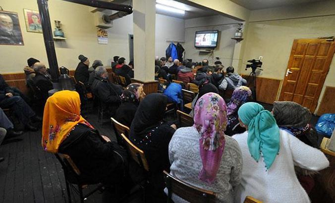 Tonyalı kadınların, kıraathanede Trabzonspor maçı heyecanı