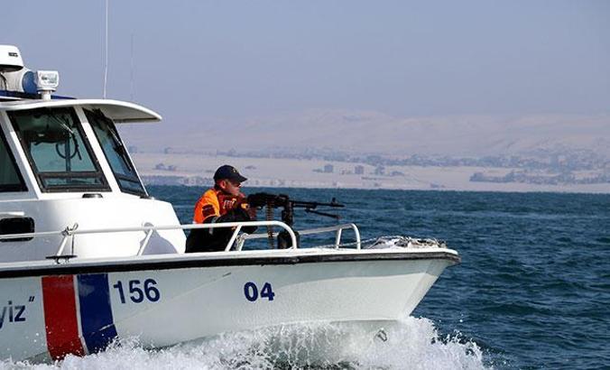 Van Gölü'nde göçmen kaçakçılarına göz açtırılmıyor