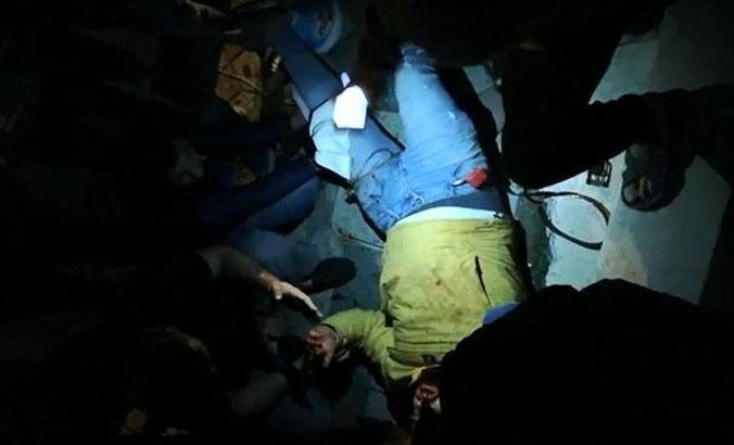 "Bıçaklandım" diye bağırdı yardımına mahalle sakinleri koştu