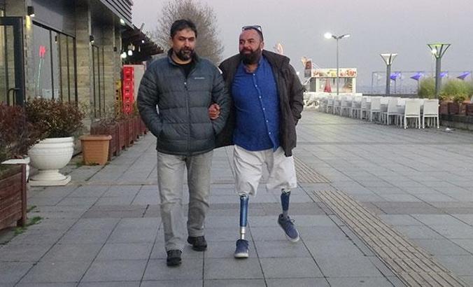 Depremde bacaklarını kaybeden Ufuk’un hedefi Kilimanjaro Dağı’na tırmanmak