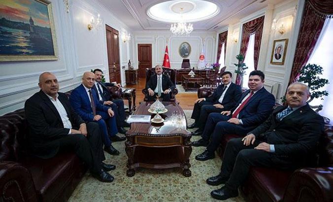 Buca Cezaevi'nin kaldırılması için Bakan Gül ile görüştüler