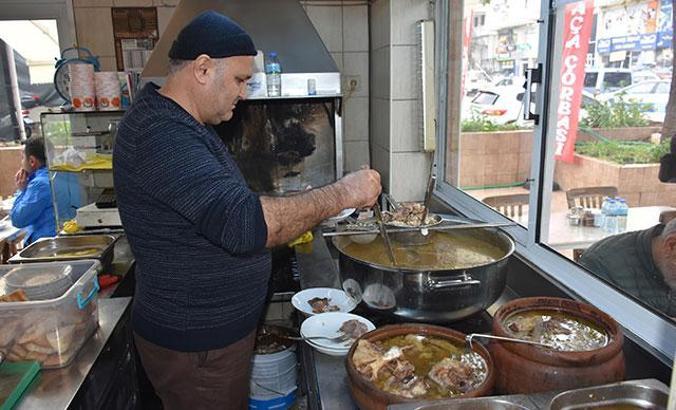Tadı için kilometrelerce yol gittiği Muğla kebabı çorbası, işi oldu