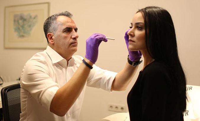Yüz sarkmalarına karşı 'biyolojik lifting aşısı'