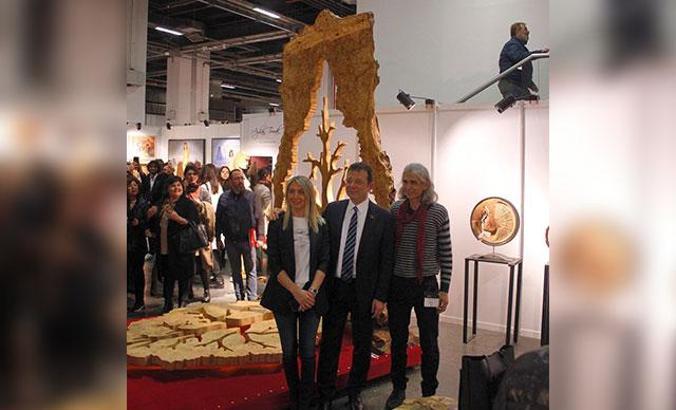 Sanat ve antika fuarında "Barış Ağacı" ilgi gördü