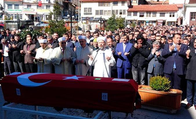 Almanya'daki ırkçı saldırıda ölen Fatih Saraçoğlu, Çorum'da toprağa verildi