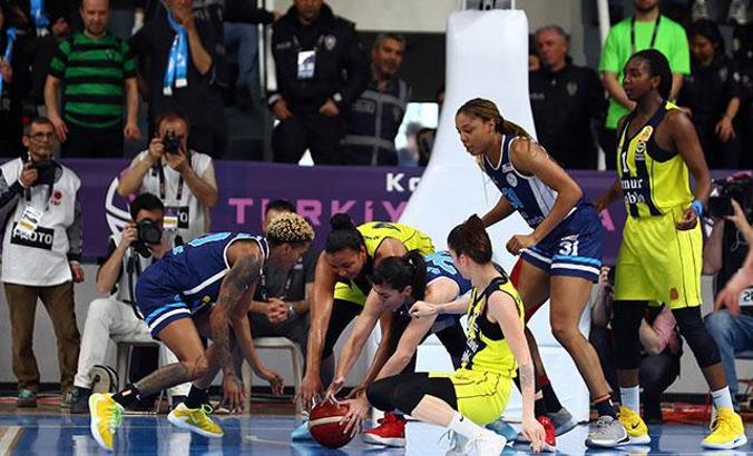 Kadınlar Türkiye Kupası'nda şampiyon Fenerbahçe Öznur Kablo