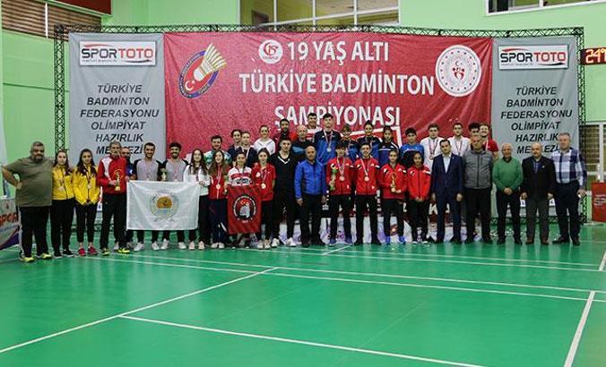 Hırvatistan’da yarışacak milli badmintoncular belli oldu