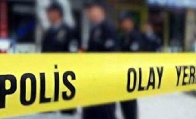 Ortaokul öğretmeni evinde ölü bulundu