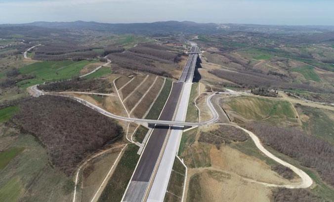 Kuzey Marmara Otoyolu'nun Kocaeli kesiminde çalışmalar sürüyor