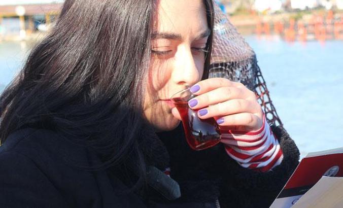 Uzmanı, boya katkılı çayı anlama yöntemini açıkladı