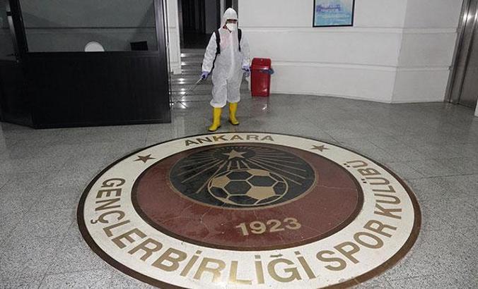 Gençlerbirliği İlhan Cavcav Tesisleri dezenfekte edildi