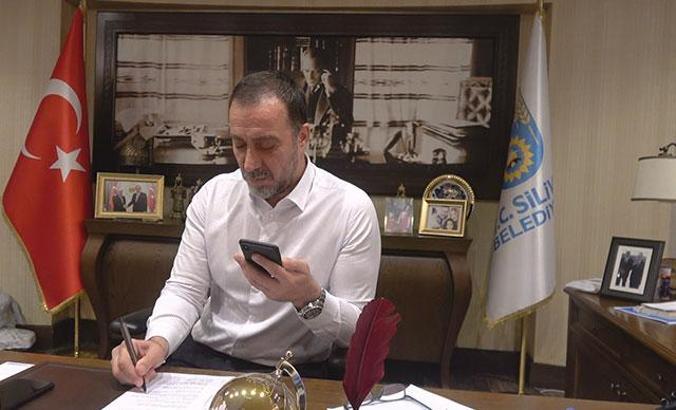 Silivri Belediye Başkanı Yılmaz, 65 yaş ve üstü vatandaşları telefonla aradı