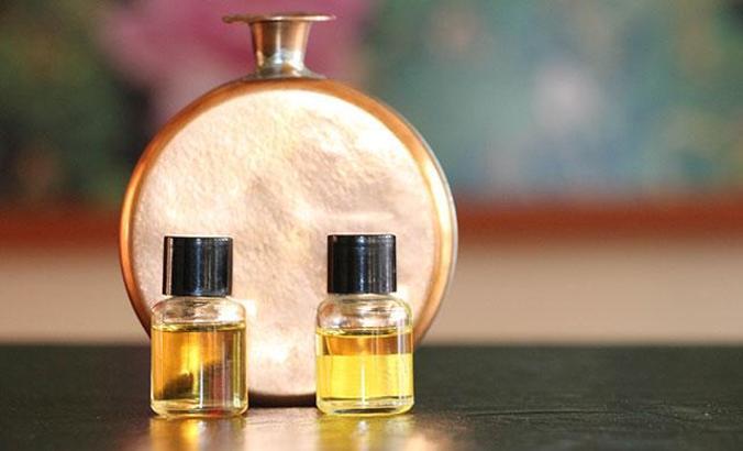 Gül yağı altınla yarışıyor