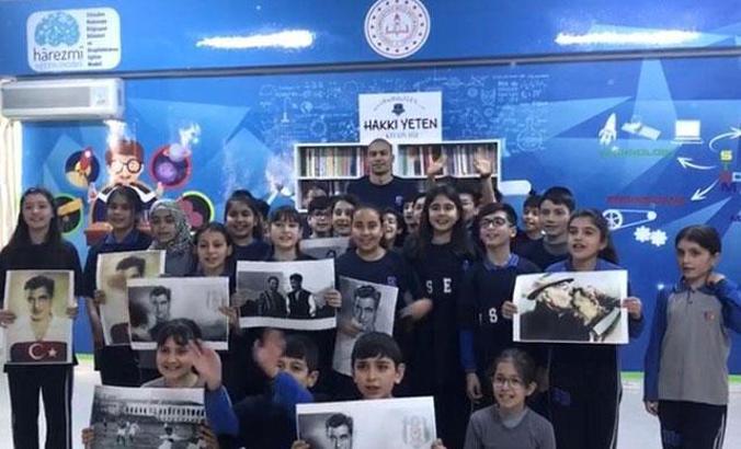 Gökhan İnler'in "OkumayISEV" projesi evlere girdi