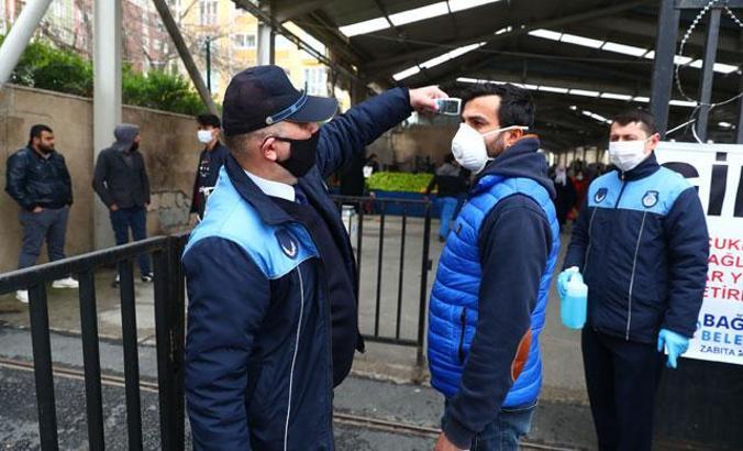 Bağcılar’da pazar giriş ve çıkışları kontrol altına alındı