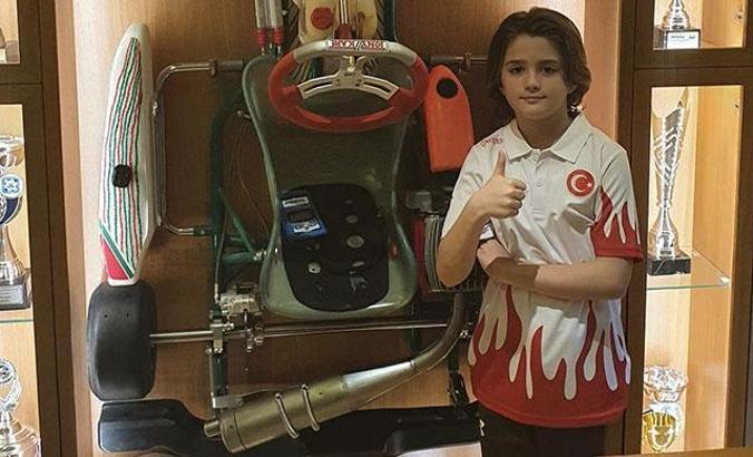 Dünyanın en genç milli karting pilotu Alp'ten 'Evde kal' mesajı