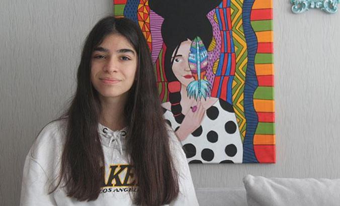 Nisa, sattığı tablosunun gelirini kampanyaya bağışladı