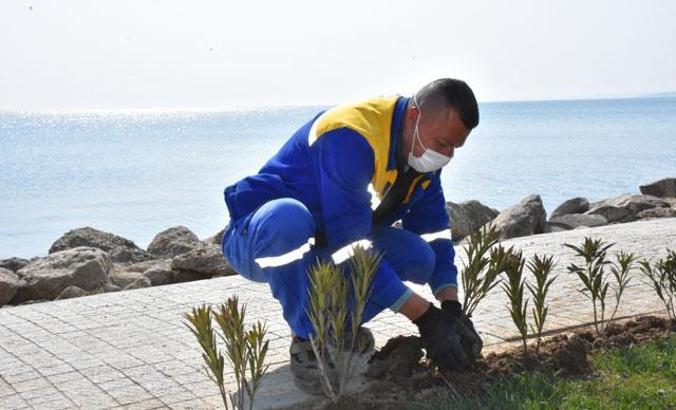 Silivri’de sokağa çıkamayanlar için hizmetler devam ediyor