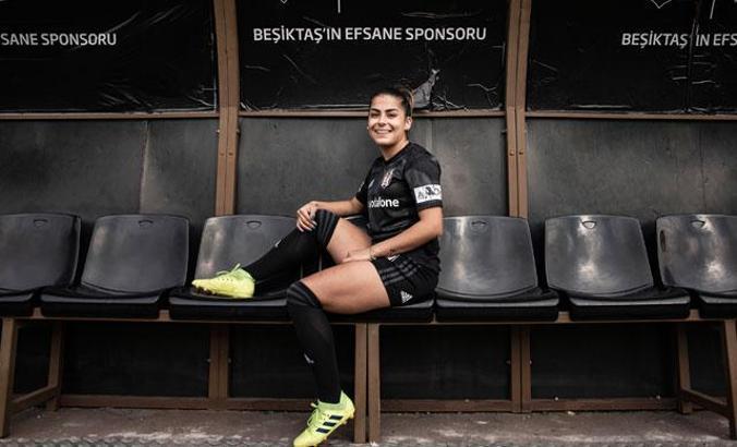 Sevgi Çınar: 40 bin kişinin önünde oynamak başımı döndürdü