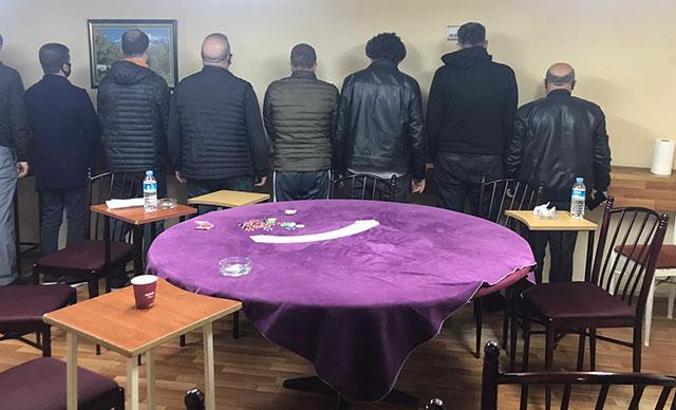 Ankara'da kumar baskını: 13 kişiye 56 bin 875 lira ceza kesildi